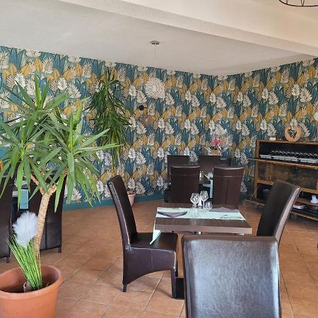 Logis Hotel Restaurant L'Escapade 拉马斯特尔 外观 照片