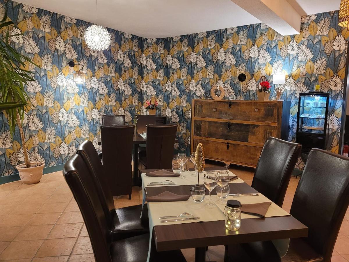 Logis Hotel Restaurant L'Escapade 拉马斯特尔 外观 照片
